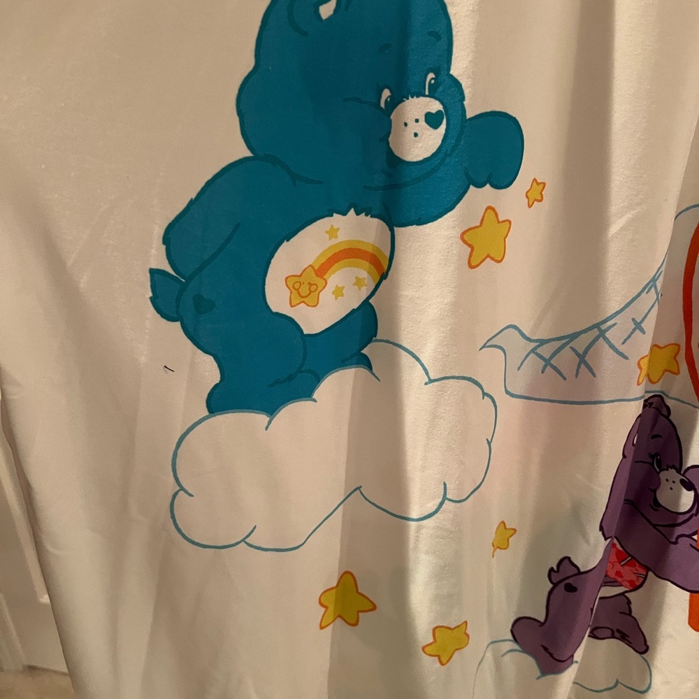 SHEIN X Care Bears Plus Size Tee with Rainbow and Heart Size 4X NWOT - Picture 3 of 4